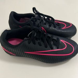 Nike Mercurial youth pink and black soccer cleats. Size U.S. 3Y